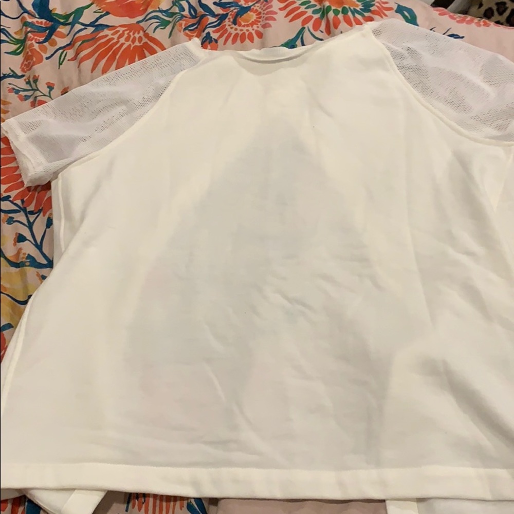 Ellie Tahari sports shirt
